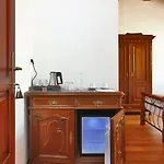 게스트하우스 Royal 4*