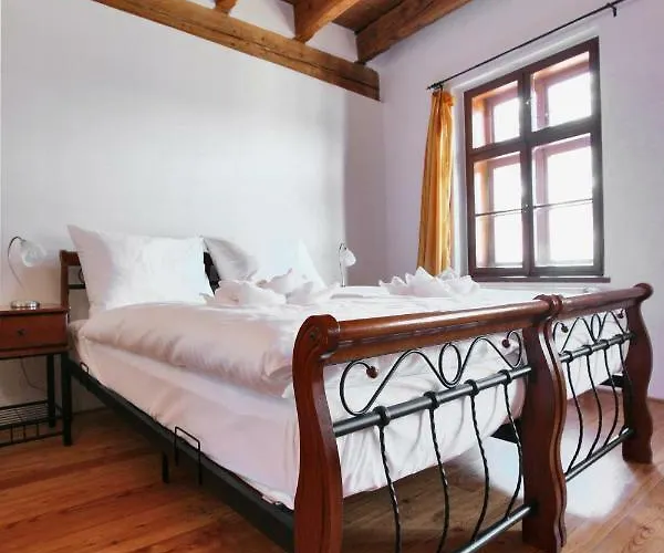 Royal Pension Pensionat 4*